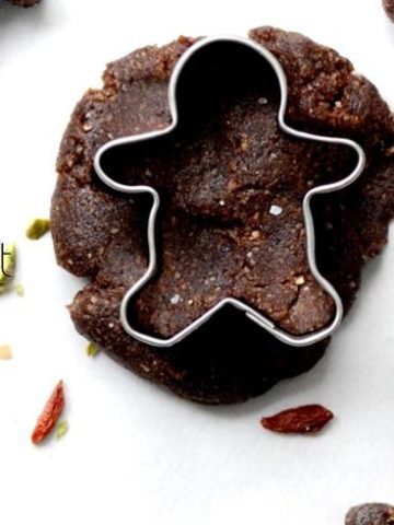 Recipe for how to make raw nutella gingerbread cookies